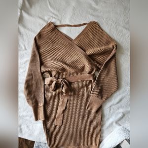 Lobe tree, M, tan long sleeve body dress